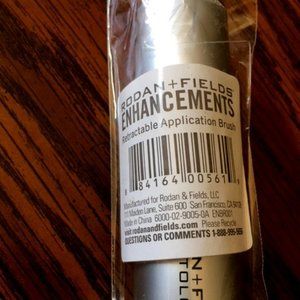 Rodan and Fields Retractable Brush